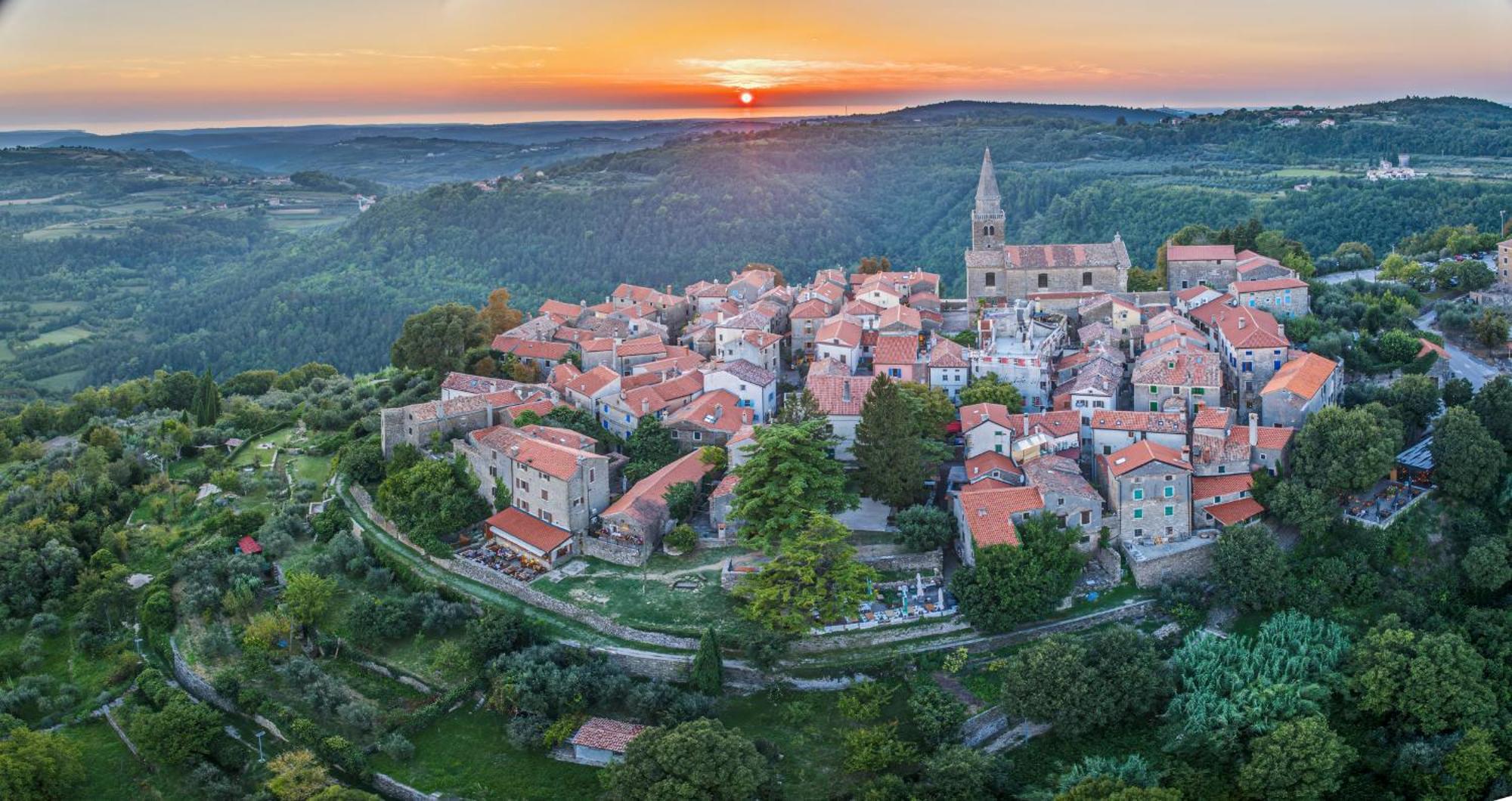 Apartments Grožnjan Buitenkant foto